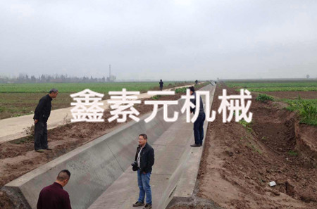 2015年华容县旱改水工程C26标大断面2.8米梯形防渗渠